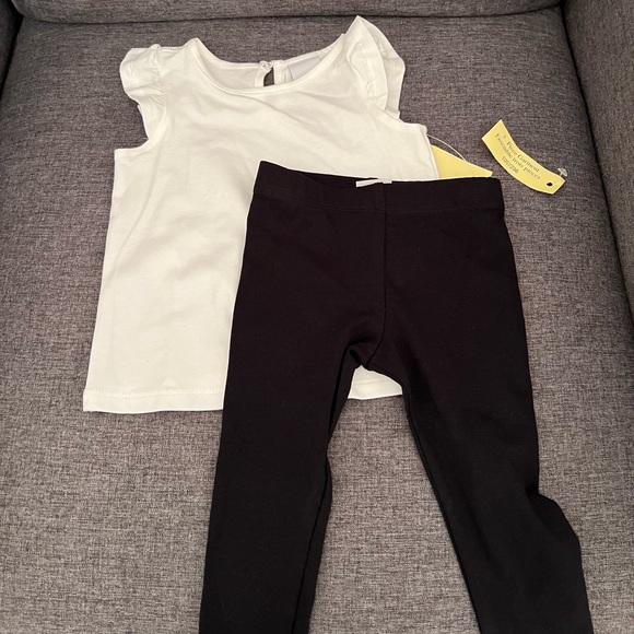 NWT - Tahari kids - infant girl 3 piece set. Size 12months - Picture 4 of 8